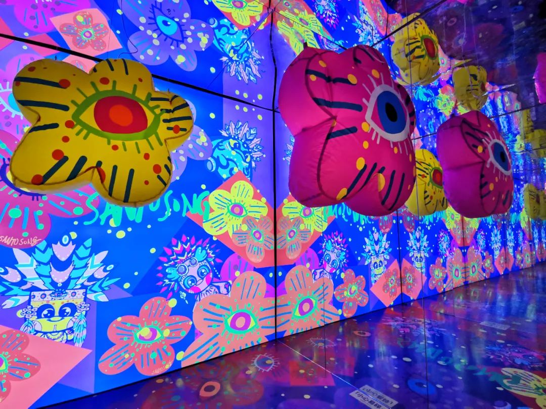 在一起很酷！大融城跨界IP展承包8月，带你玩转萌托邦