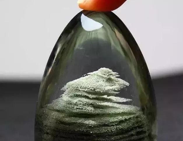 黄水晶和绿幽灵的区别,什么样的绿幽灵水晶最好