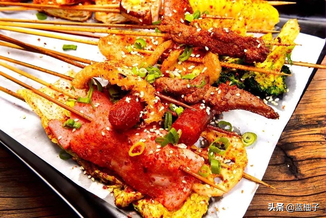 不油的炸串，比烧烤更嫩，比火锅更入味，从素到肉炸嘛嘛香，好吃