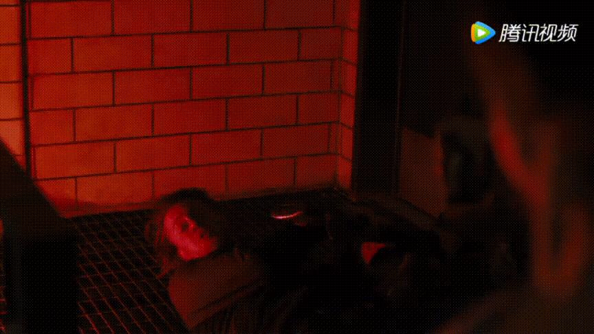 布拉德皮特末日之战混剪,末日丧尸布拉德皮特