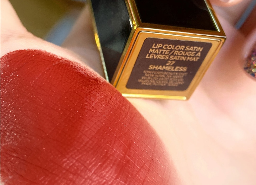 红丝绒巧克力榛果蛋糕,香醇的巧克力黑森林蛋糕