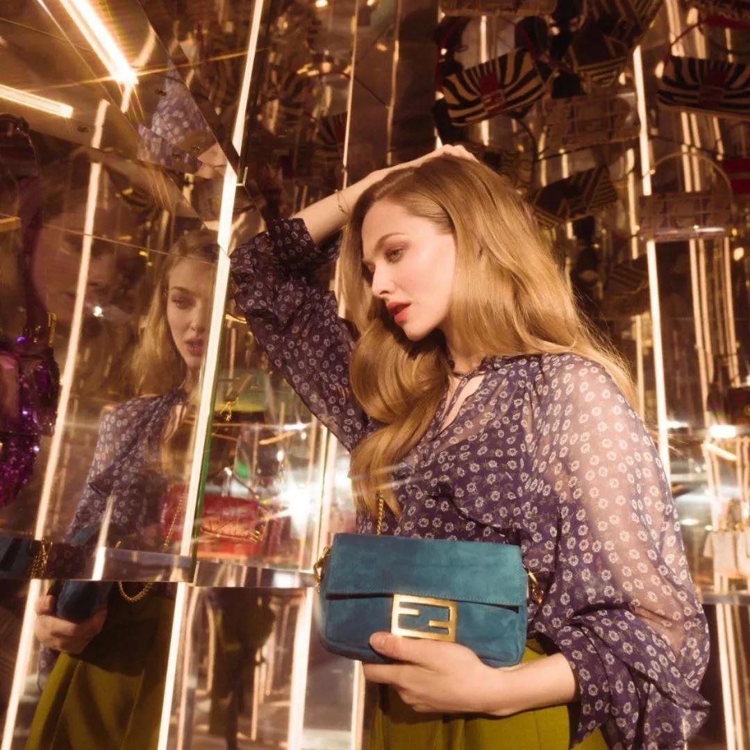 快来get这款潮酷腋下包吧,腋下包轻奢小众lisa