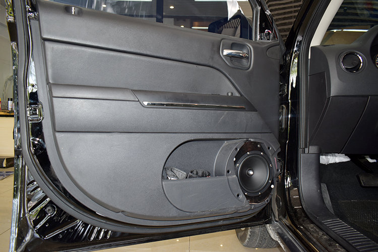 佛山首指-大能汽车隔音，吉普汽车隔音改装大能、大麦隔音除异味