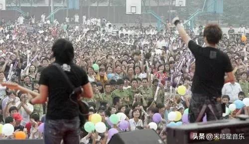 在摇滚圈里总被鄙视的五月天,被摇滚圈鄙视的五月天