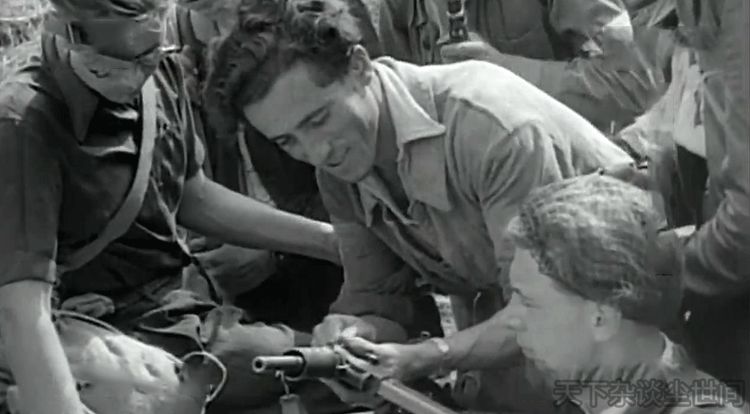 二战美女间谍姐妹同为OSS特工妹妹被*击狙**手打中心脏牺牲