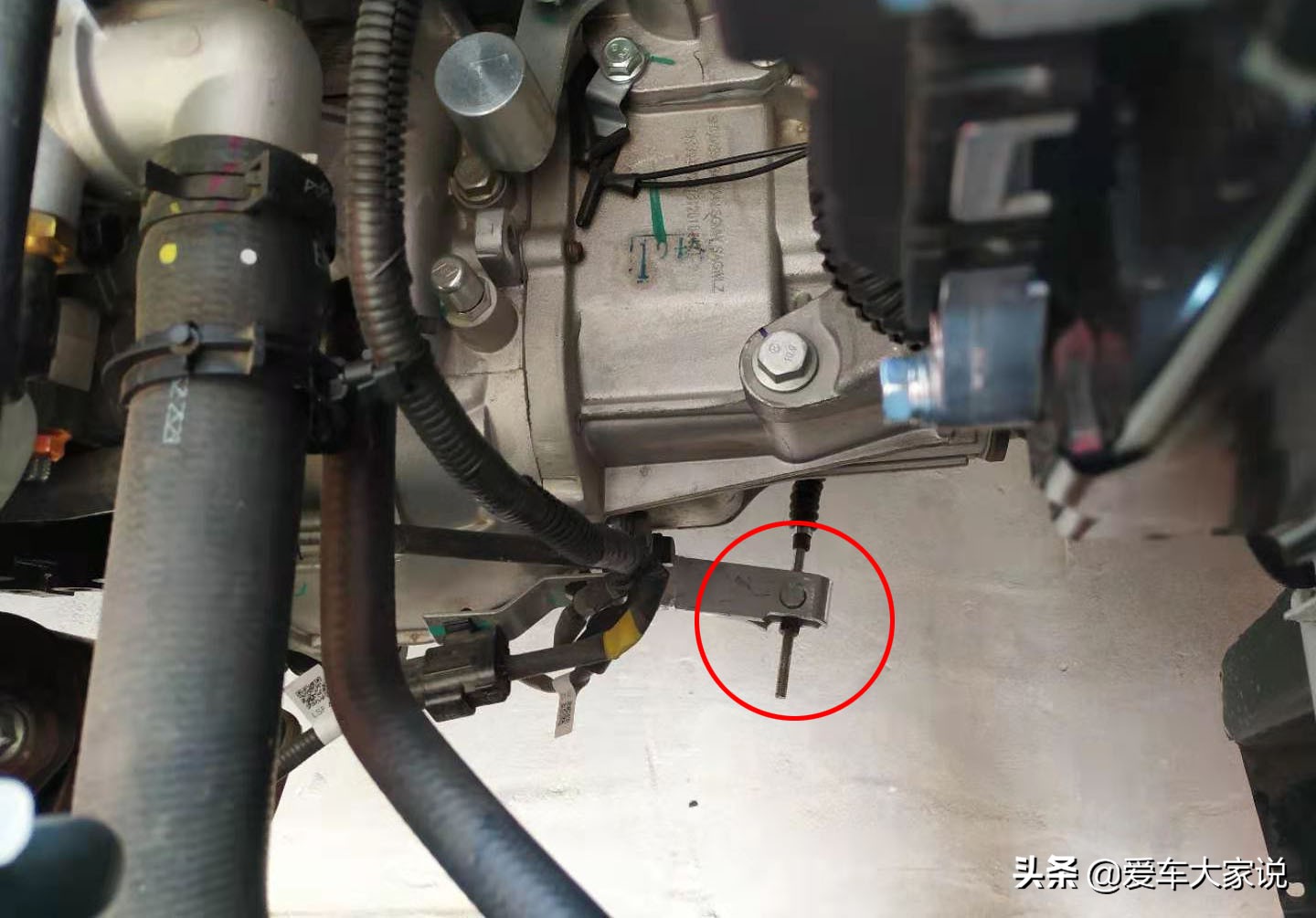 帕萨特手动挡离合器怎么调高低,手动挡车怎么调离合器高低视频