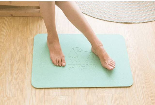 卫生间硅藻泥吸水垫ins,卫生间硅藻泥日本