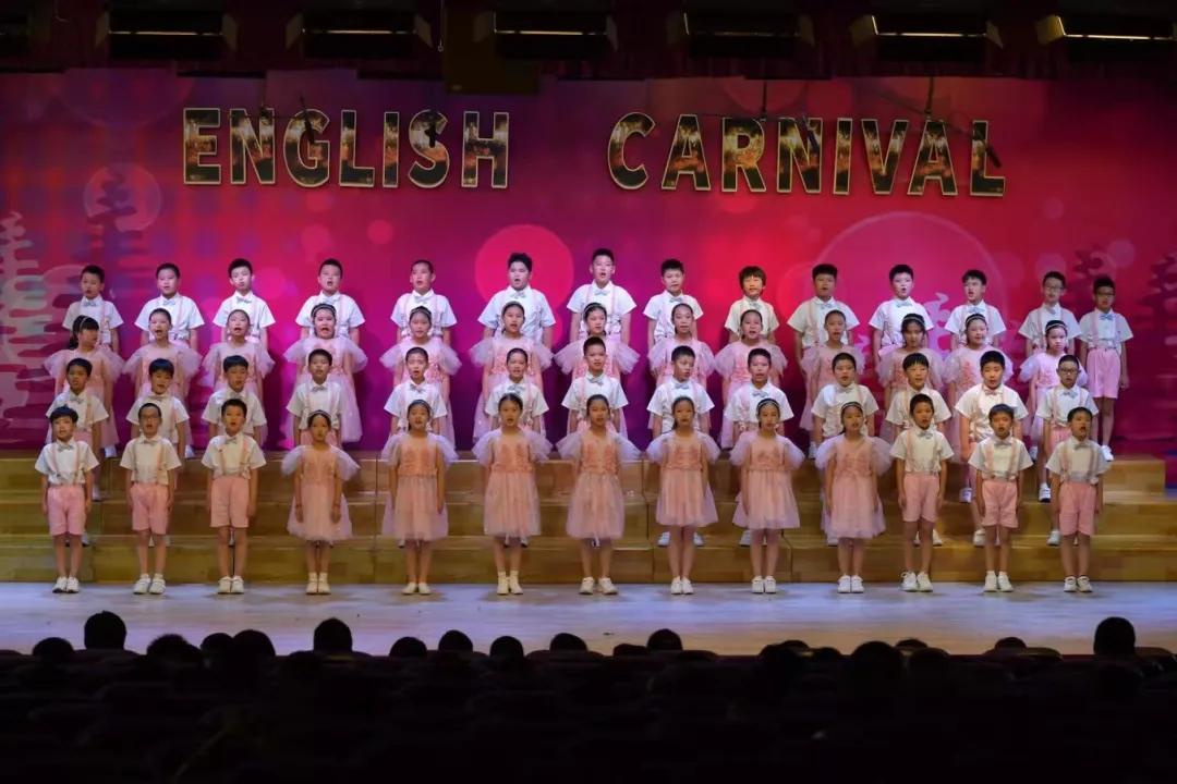 左手国学，右手英语，中杉学校真不一般