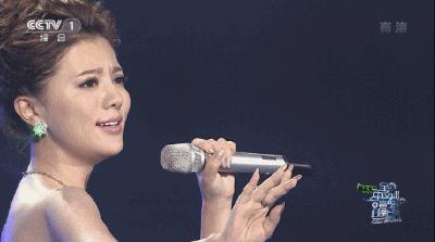 最牛富婆阿兰：吊打王菲比肩成龙，手带九眼天珠随手买股赚上亿