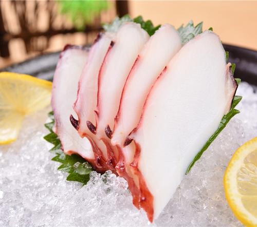 章鱼是外星生物竟然有三颗心脏,章鱼九个大脑三个心脏