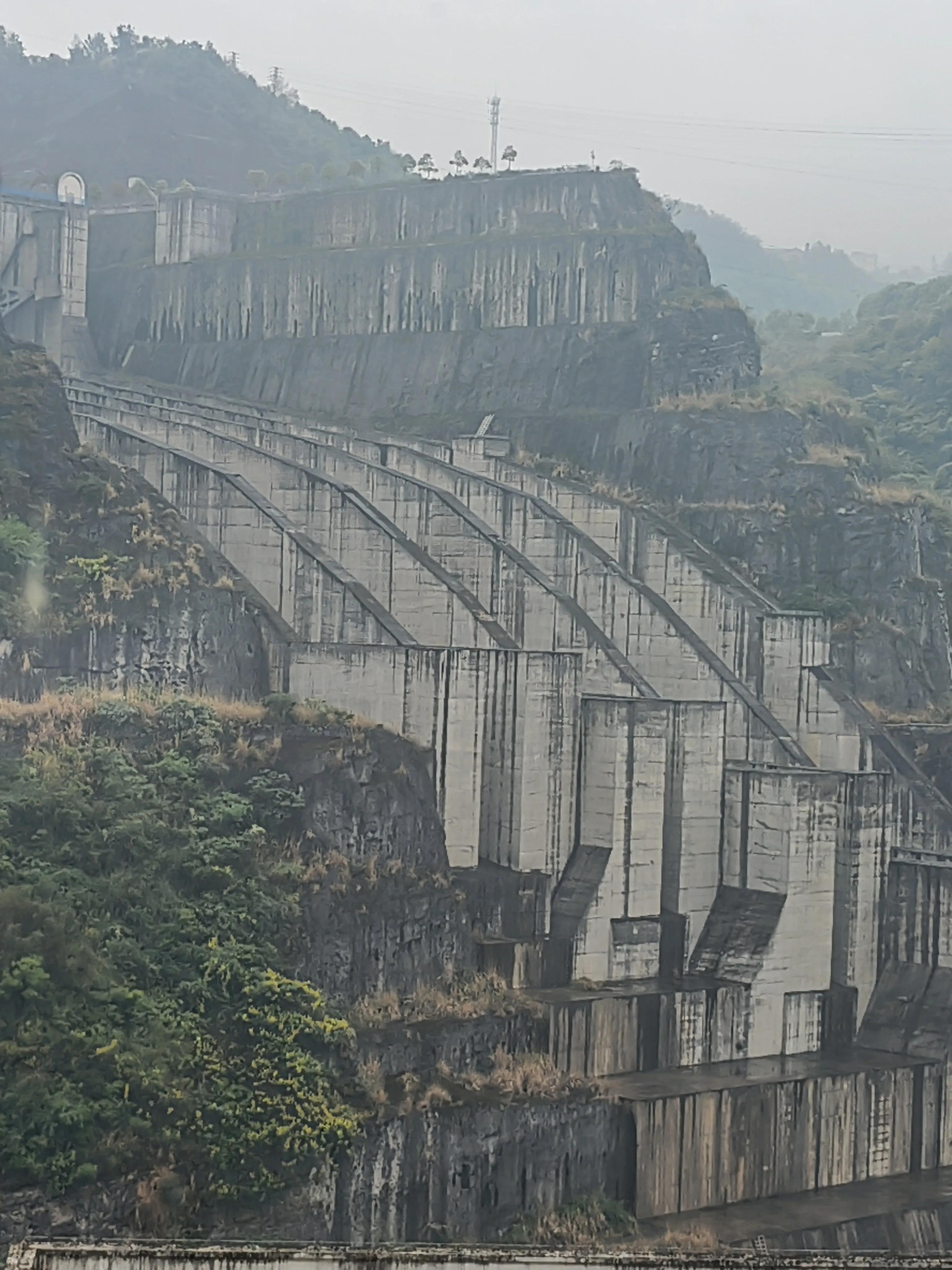 男权时代的祭品----盐池温泉、水布垭纪行