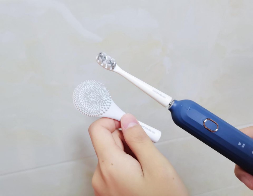 做一个爱笑的女人吧,做一个爱笑的姑娘吧