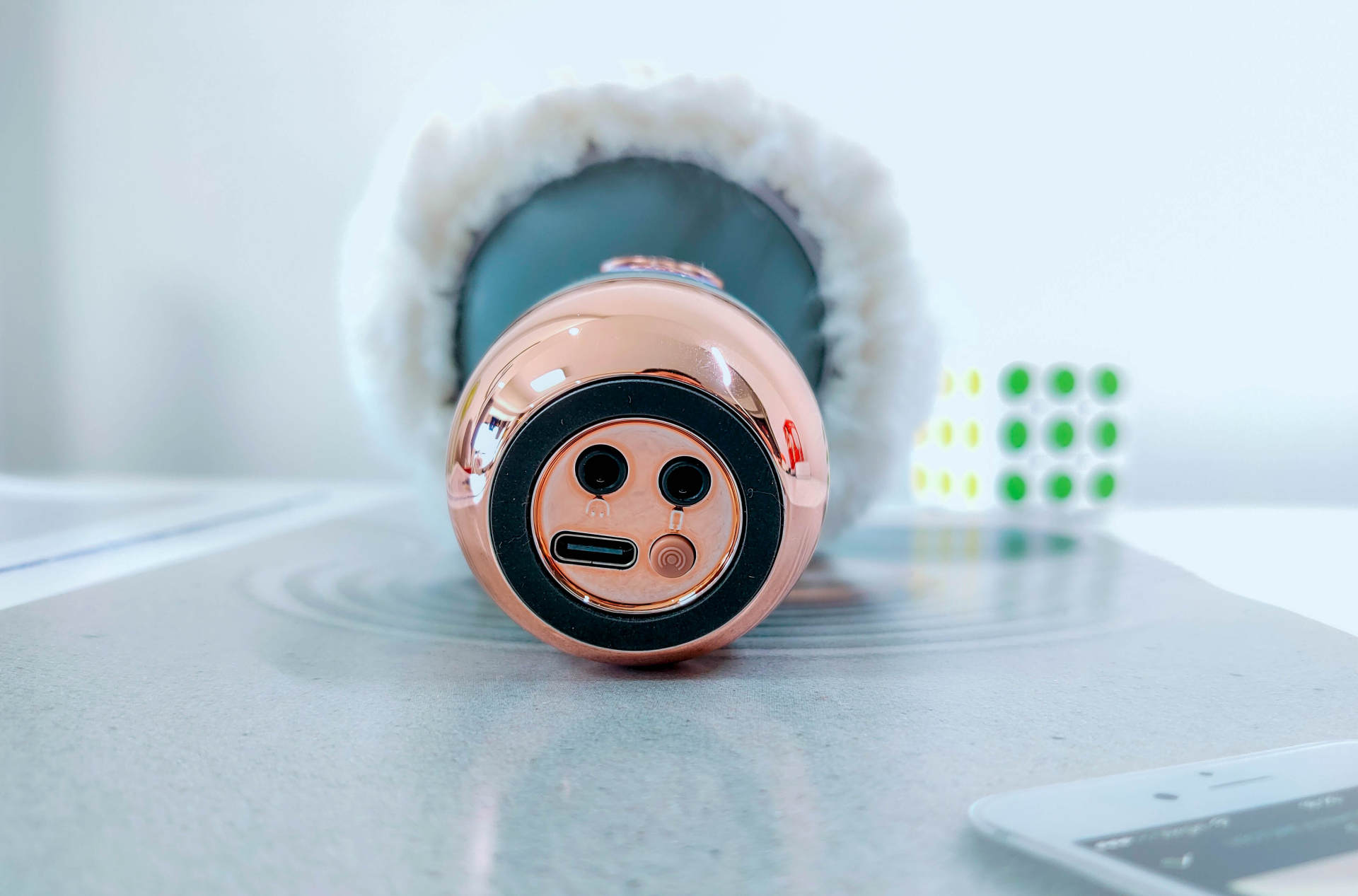 热巴同款，唱吧K歌宝小巨蛋麦克风G2MAX评测：头大声音好+随身KTV