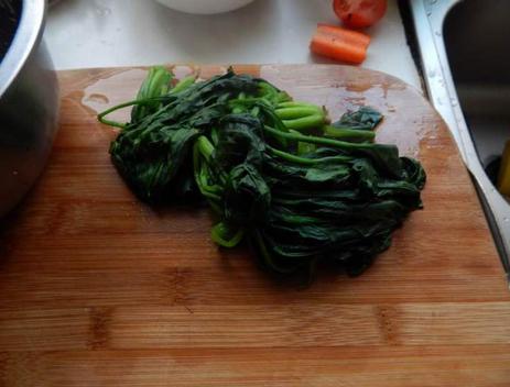 水晶饺子粉没用开水和面,水晶饺子怎么和面可以只用面粉吗