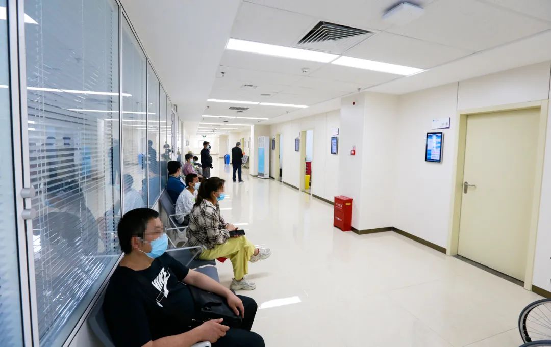 就医环境超级棒！北京大学滨海医院新门诊今日开诊啦