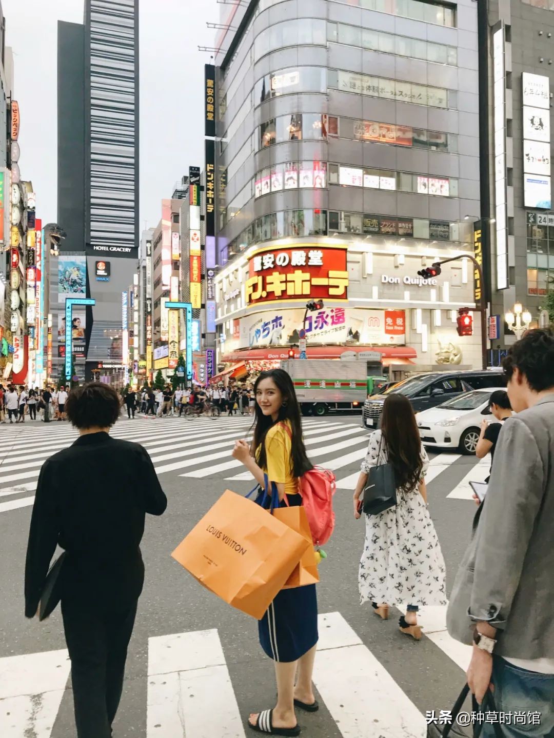 值得入手的第一只包包,20只必买的包包