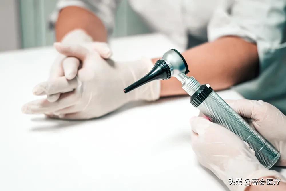 听力降落伴有耳鸣是中耳炎原因吗,有中耳炎史且伴有长期耳鸣怎么办