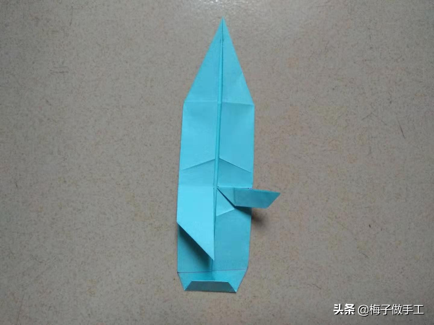 儿童手工折纸制作宝剑,又简单又好玩的手工折纸武器