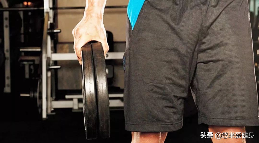 做引体向上的单杠,做引体怎么抓单杠