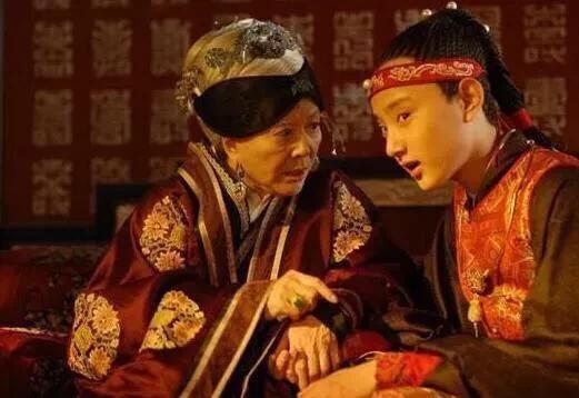 红楼梦贾母下手狠吗,红楼梦深度解析贾母