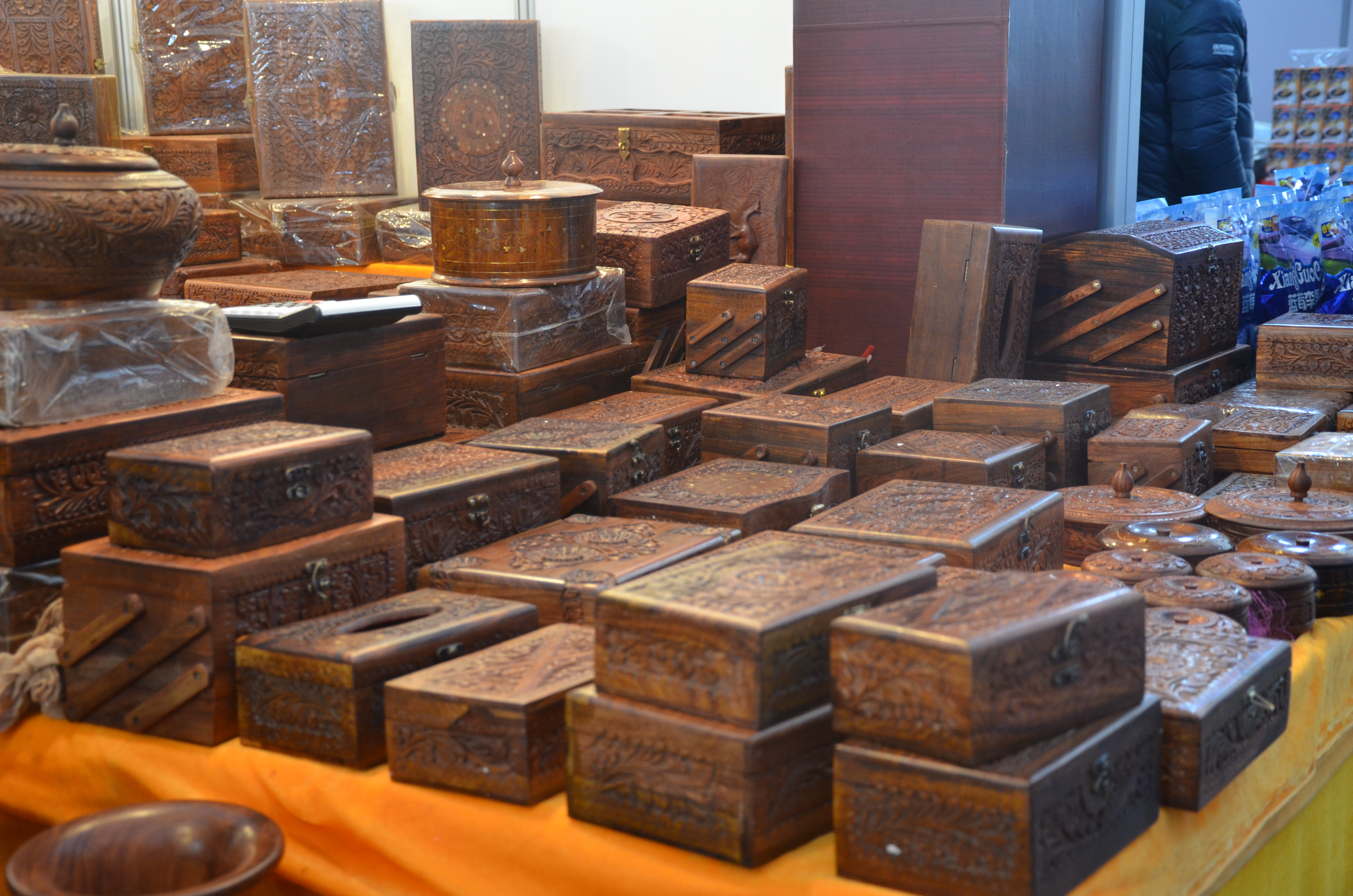 晒年货购物清单,青岛金沙滩年货展