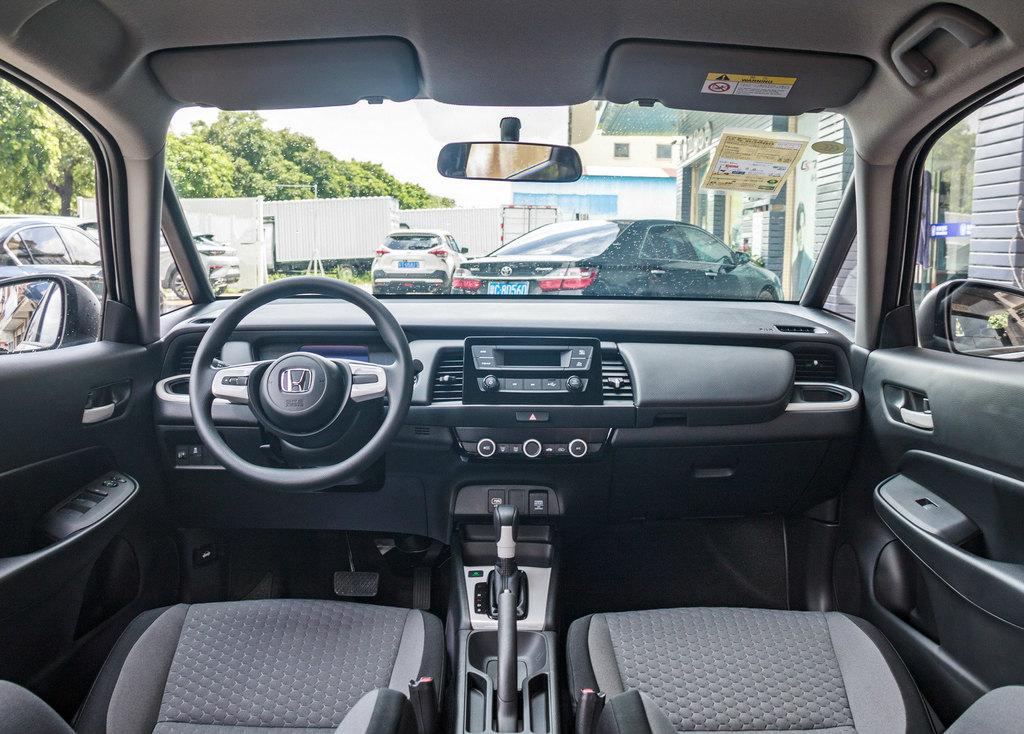 飞度和polo谁更值得买,大众polo2022款和飞度2022谁好