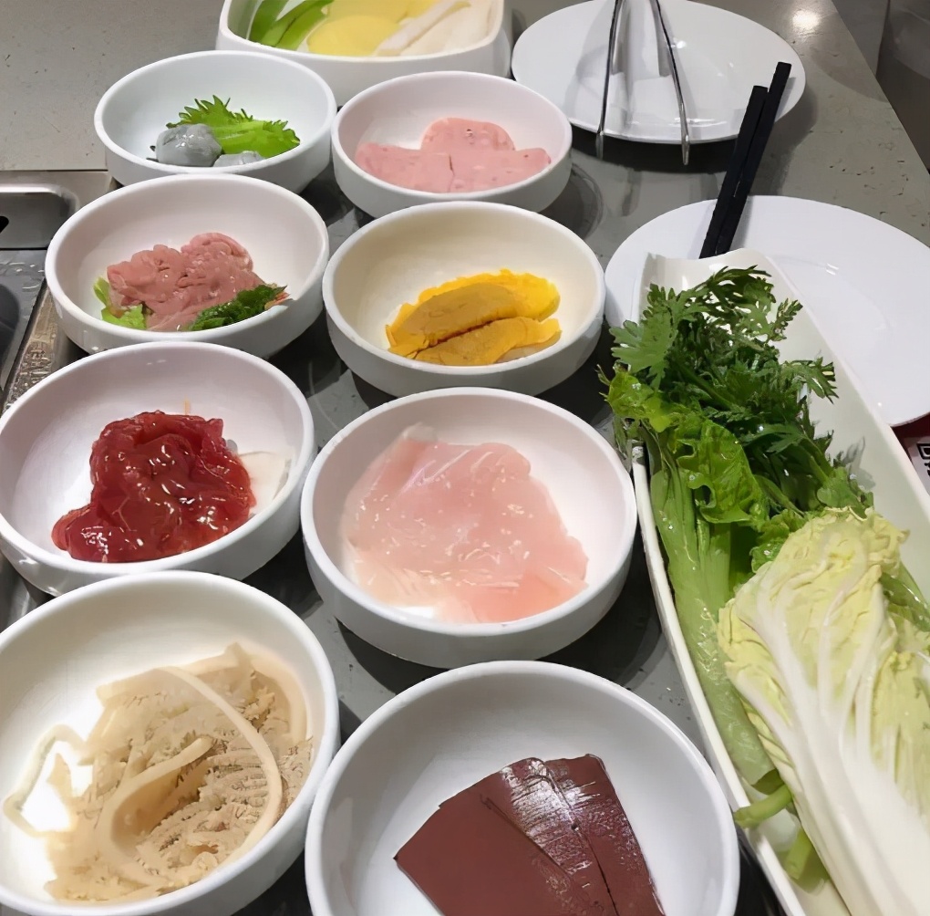 海底捞的锅底被吐槽太脏,海底捞为什么被人吐槽