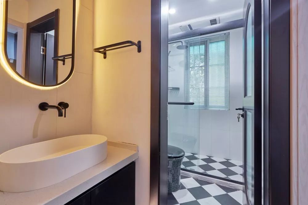 闄㈠瓙鍜岄槼鍏夋埧鍚堢悊鎼厤,闃冲厜鎴夸笌闄㈠瓙澧欓潰鎼厤