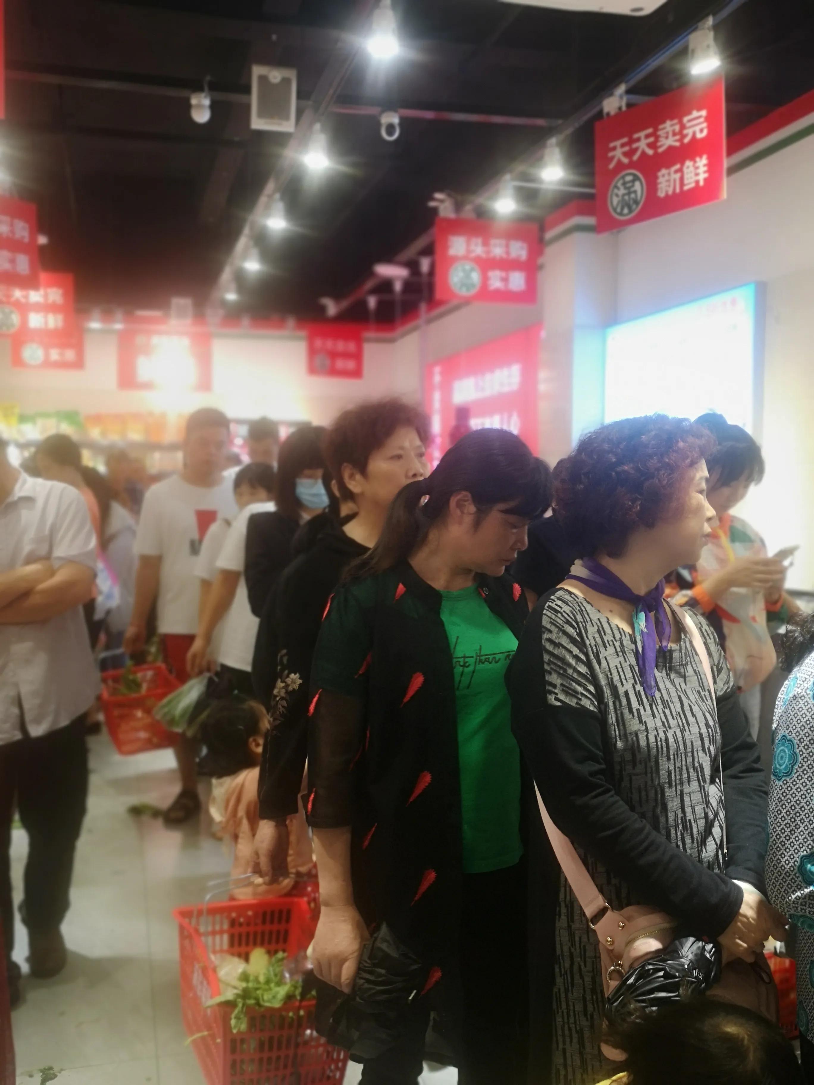 朋友新开店,开菜店怎么能月入十万