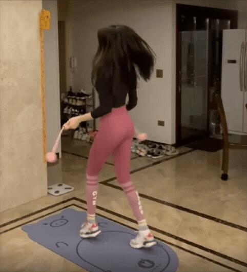 公认跳绳减肥最快的动作,跳绳最快的减肥方法七天狂瘦十斤