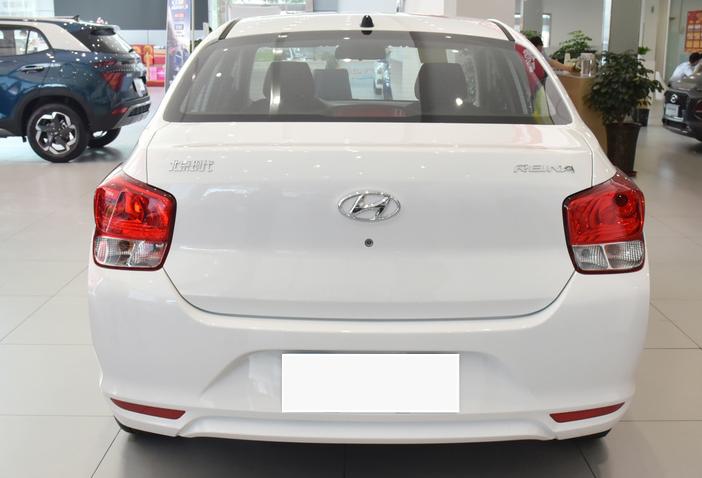 北京现代瑞纳1.4手动落地价明细,现代瑞纳2014款1.4l手动时尚型gs