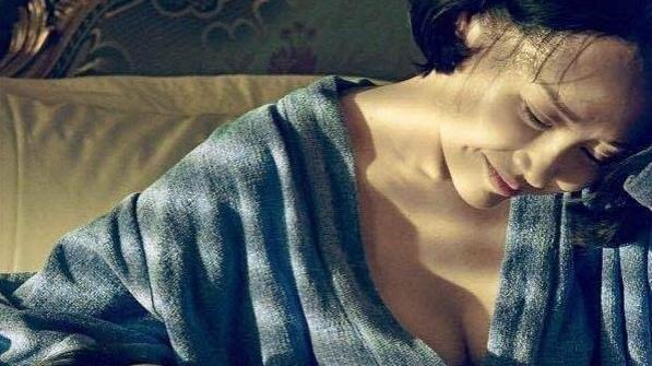 赵薇和友人聚餐,赵薇吻戏片段