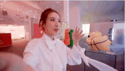 与冯小刚合作，被袁隆平夸赞，这个淘宝主播，凭什么这么牛