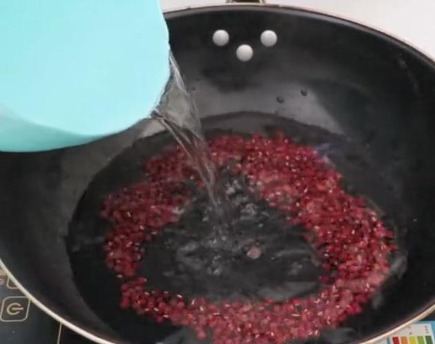 煮红豆的不变色小秘诀,儿童红豆怎么煮好喝