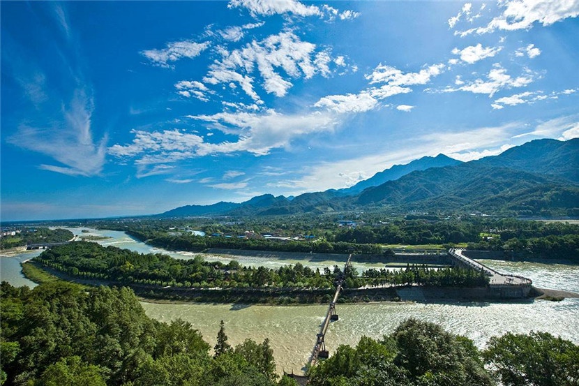四川哪些地方值得打卡旅游,四川哪里的旅游最具有特色