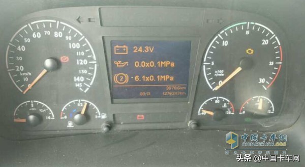 郑相杰：四年半跑130多万公里十四年只用欧曼重卡