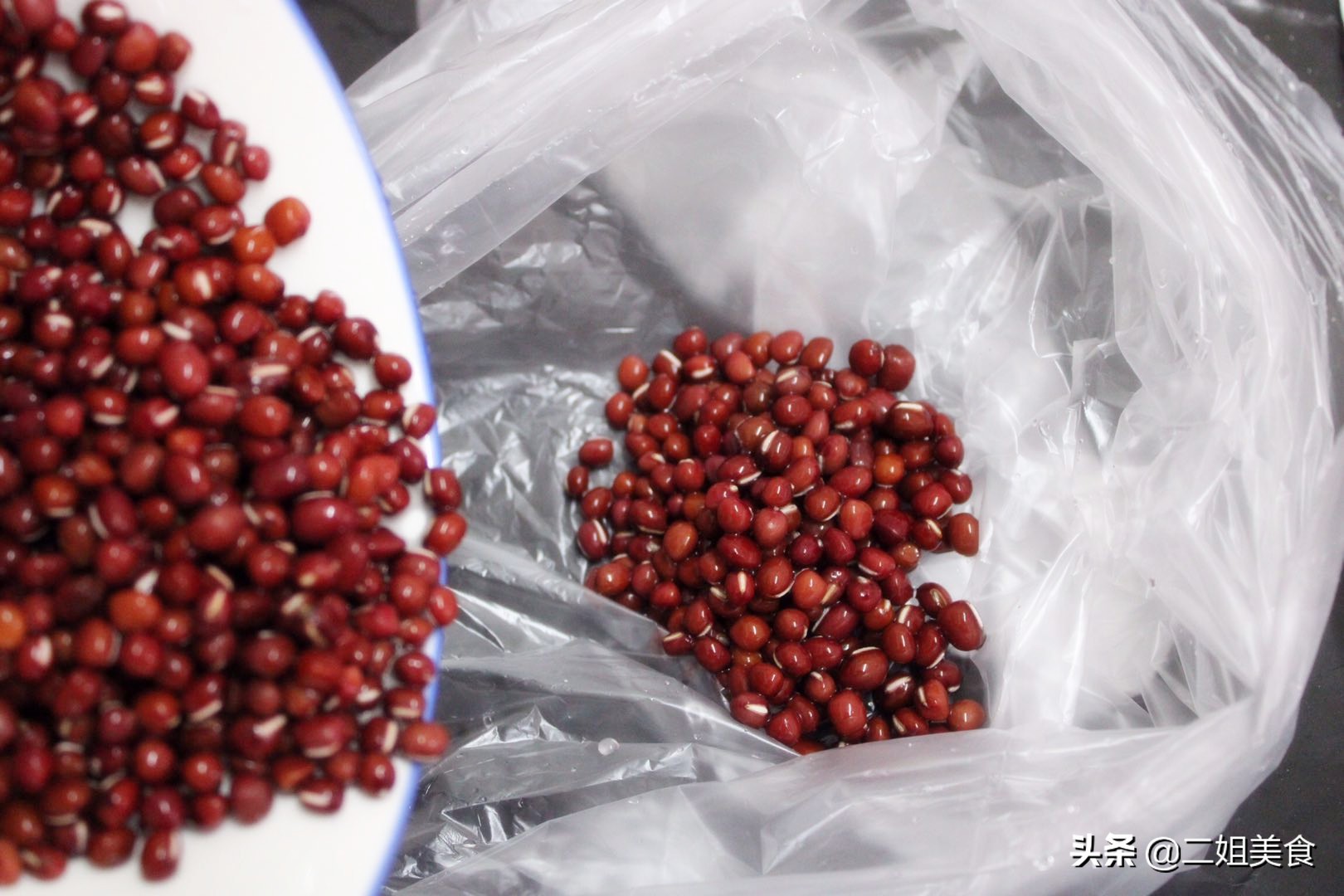 煮红豆怎么容易快速煮烂,怎样煮红豆能使红豆完整但不开花