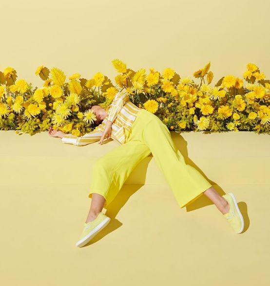 耐克阿迪比较火的鞋,耐克很火的网红鞋