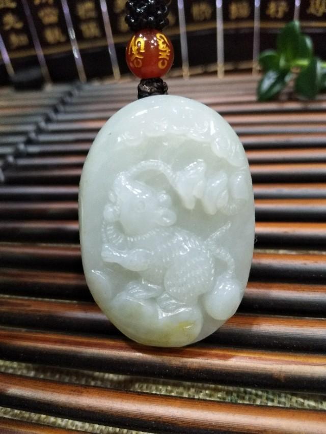 到新疆旅游买和田玉是在哪个地道,到新疆买玉石靠谱吗