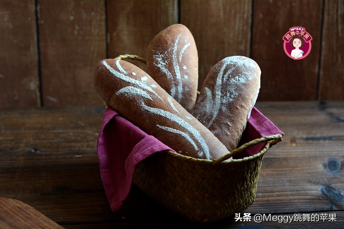 天热吃这种面包，烤1炉吃2天，黑米软欧中加这料，儿子直夸好吃