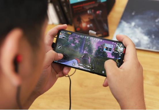 playez游戏耳机,听声辨位游戏在手机上玩