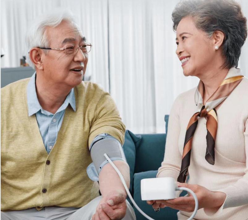 表式血压计测评,手腕血压计和臂式血压计测评