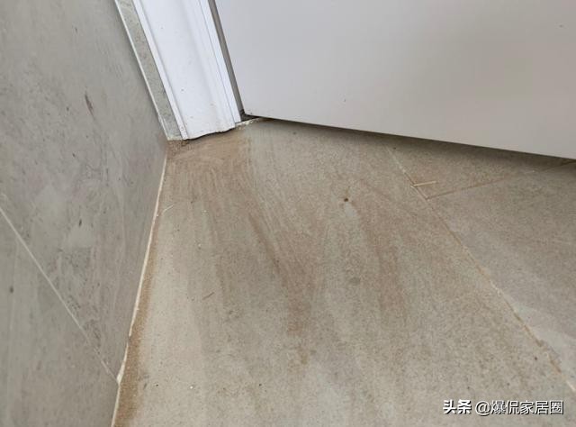 瓦工师傅说先贴砖再装门窗,瓦工师傅说先装门再收口