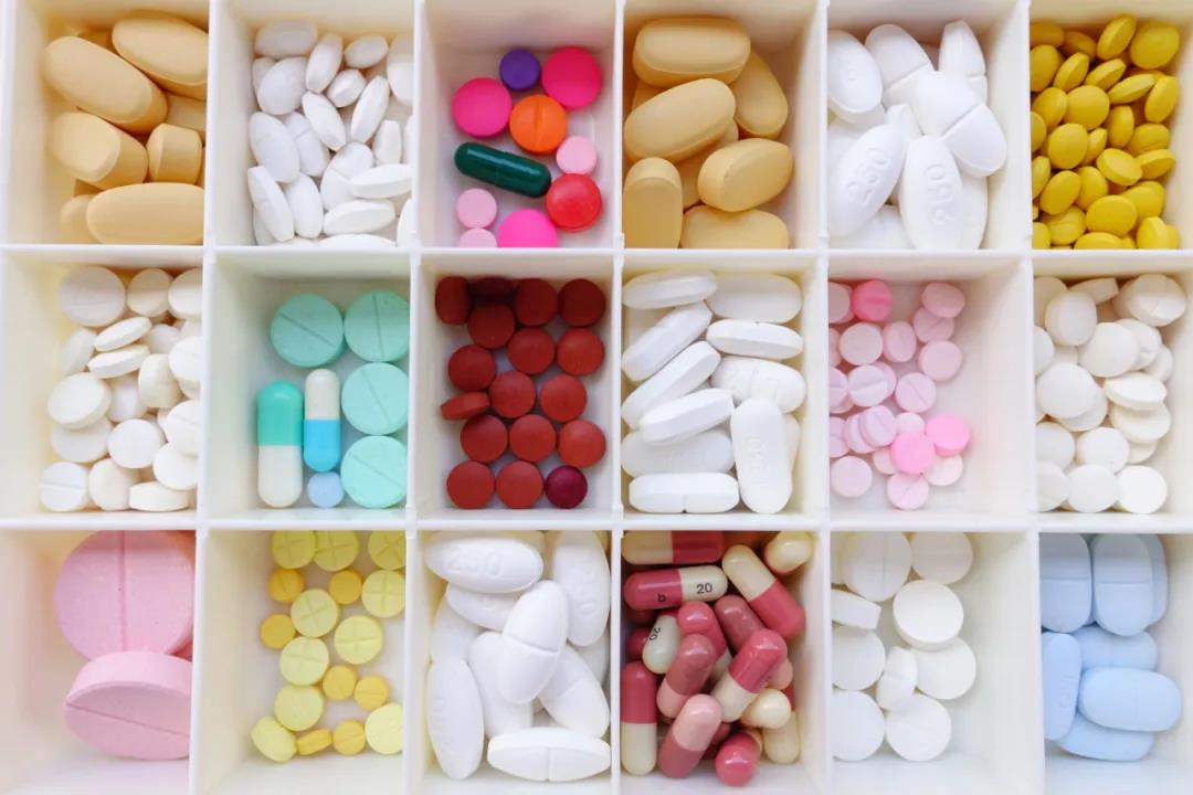 儿童误服降压药死亡案例,小孩误服降压药症状