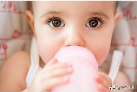 宝宝奶瓶龋和奶粉有关吗,宝宝喜欢含奶瓶入睡怎么办