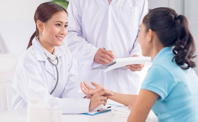 女性长时间月经量少是什么原因,女性月经量少的预兆