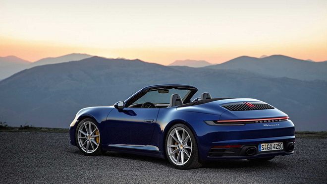 2020保时捷911cabriolet街拍,porsche911
