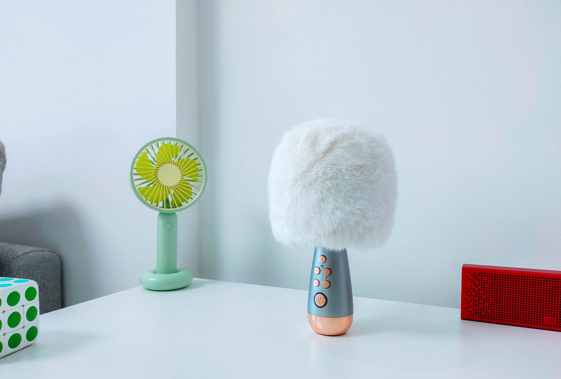 热巴同款，唱吧K歌宝小巨蛋麦克风G2MAX评测：头大声音好+随身KTV