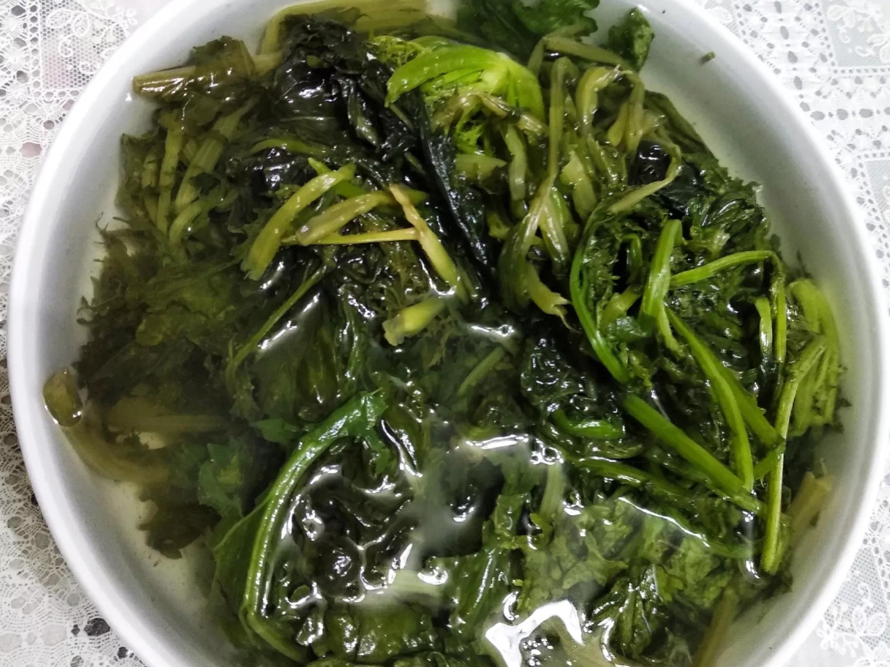 腌雪里蕻用不用倒缸,腌雪里蕻到底用不用洗