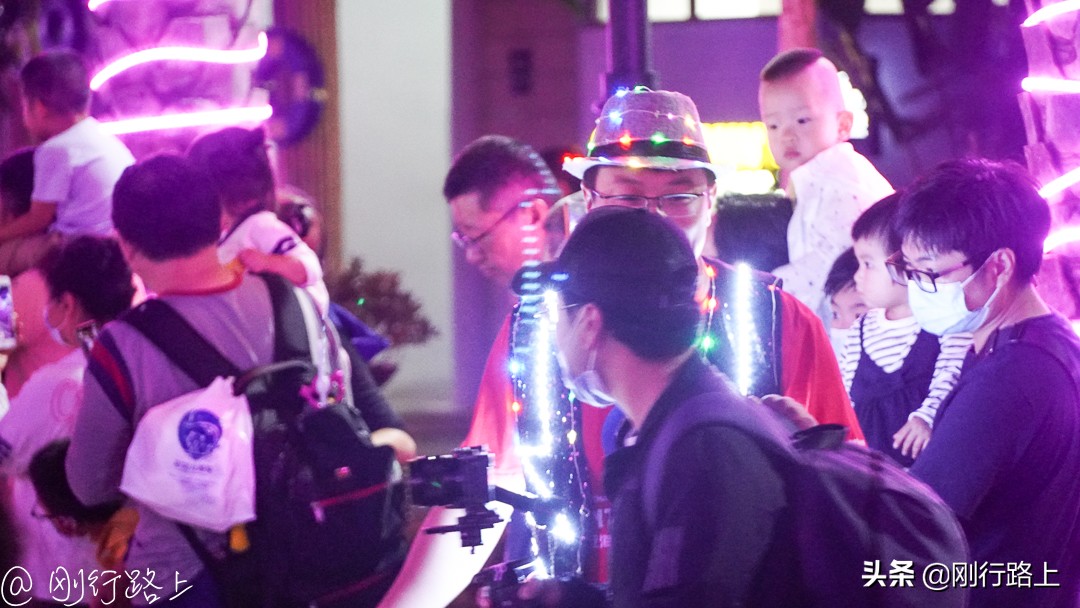 三亚之眼海昌梦幻不夜城,三亚海昌梦幻海洋不夜城网红打卡